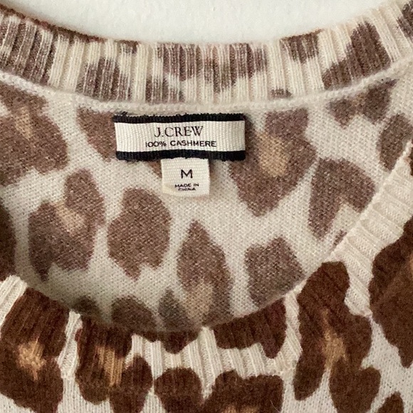 J Crew Cashmere Leopard Print Crewneck Shell - Picture 6 of 9
